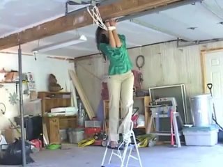 girl in the garage mp4